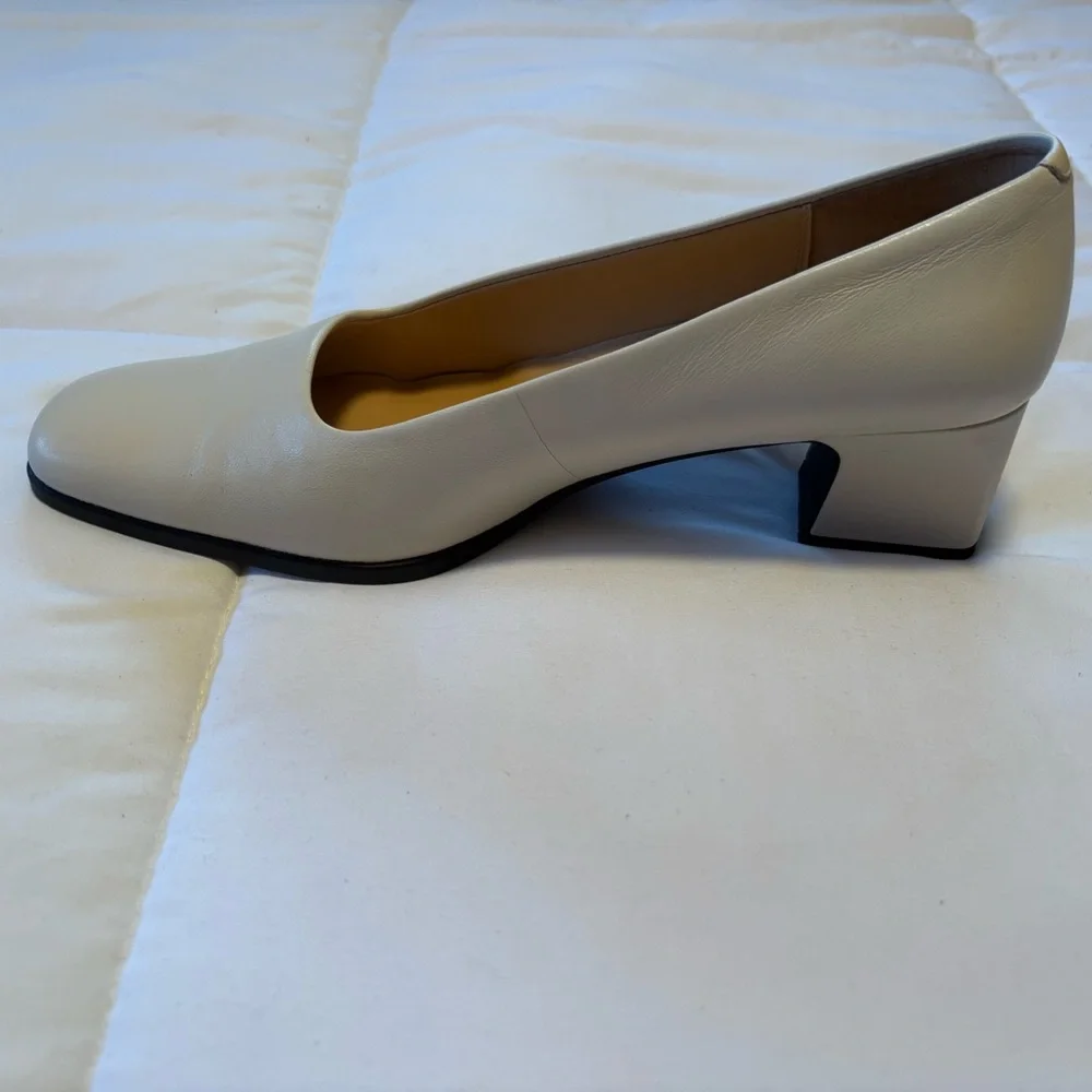 Classic White Leather Block Heel Pumps, Minimalist Workwear Capsule